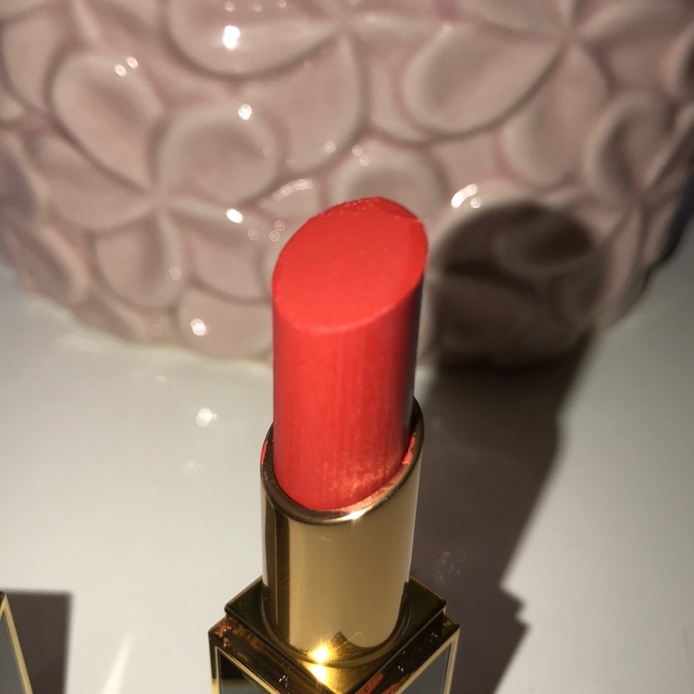 Tom Ford - 10 - Willful - Lip Color Shine | Luxury Discontinued Lipstick - Picture 3 of 3